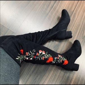 🔥RESTOCKED!! 🆕Over the Knee High Floral Boots🌹